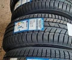 4 gomme nuove invernali 235 55 19 toyo