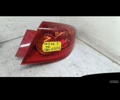 STOP FANALE POSTERIORE DESTRO MAZDA 3 Berlina Seri