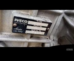 Cambio Iveco Daily 35 8 2.5D 8583446 - 3