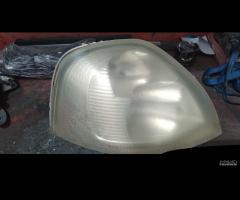 Faro fanale anteriore dx Renault master 2005 (10) - 1