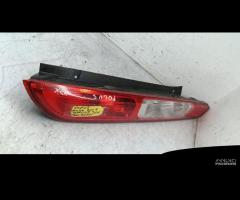 STOP FANALE POSTERIORE DESTRO FORD Focus Berlina 3