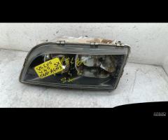 FARO ANTERIORE SINISTRO VOLVO V40 Serie (03>04)