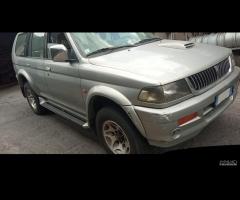 Mitsubishi Pajero Sport 2.5 per ricambi, no motore