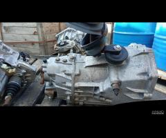 Cambio 4M Mercedes sprinter 4-t 1995 G28-5 711612