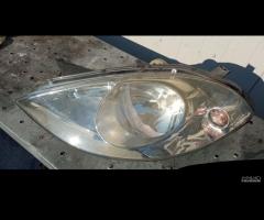 Faro sx dx Mercedes A180 A150 a1698200161