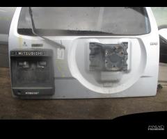 PORTELLO POST MITSUBISHI PAJERO 3.2 D 2004 4M41 49