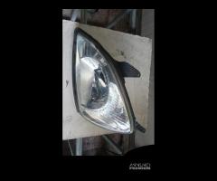 Faro anteriore sx DR5 2010