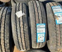 4 gomme nuove 205 75 16c toyo