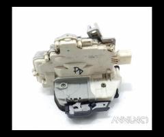 SERRATURA POSTERIORE DESTRA AUDI A4 Avant (8ED) 8E - 6