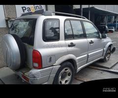 SUZUKI GRAND VITARA 2.0 TD 1998 RF PER RICAMBI