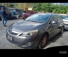 OPEL ASTRA 1.6 B 2010 A16XER PER RICAMBI