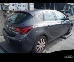 OPEL ASTRA 1.6 B 2010 A16XER PER RICAMBI