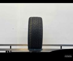 1 PNEUMATICO USATO GOODYEAR 215 55 R17 WINTER