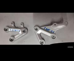 supporti pedane anteriori SUZUKI GSXR 600 750 K4