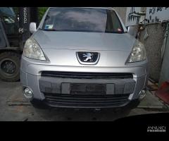 PEUGEOT PARTNER 1,6 TD 2009 9HV PER RICAMBI