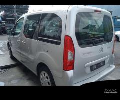 PEUGEOT PARTNER 1,6 TD 2009 9HV PER RICAMBI