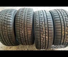 4 gomme usate invernali 215 40 18 Yokohama