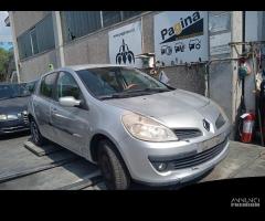 RENAULT CLIO 1.2 B 2007 D4FD7 PER RICAMBI