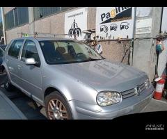 VOLKSWAGEN GOLF 4 1.9 TD 2001 AHF PER RICAMBI - 1