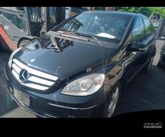 Mercedes classe b 2.0 cdi 2008 640940 per ricambi