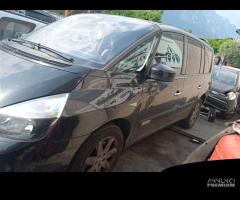 Renault espace 2.0 d 2013 m9rr8 per ricambi