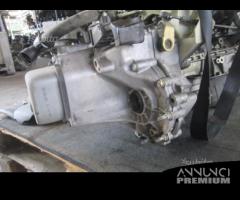 CAMBIO peugeot 207 1.4 b 2006 - KFU -