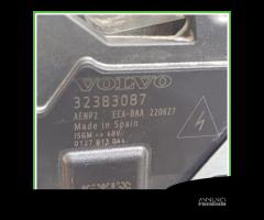 Alternatore BOSCH 0127813044 VOLVO XC60 36011622