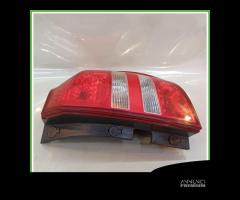 Fanale Fanalino Destro DX HELLA 167586 KIA CEED 92 - 3