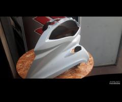 Scudo anteriore SUZUKI BURGMAN 650 2013