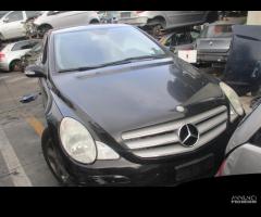 MERCEDES CLASSE R 3.0 CDI 2007 642950 per ricambi