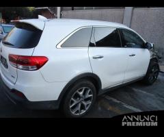 KIA SORENTO 2.2 CRDI 2015 D4HB per ricambi