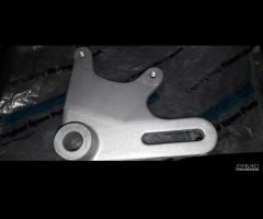 Staffa pinza posteriore DUCATI 851 888 907ie