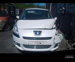 PEUGEOT 5008 1.6 HDI 2011 9HR PER RICAMBI