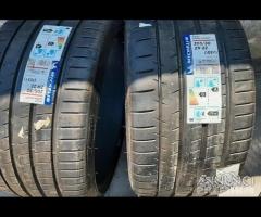 305 30 22 Michelin - 1