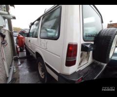 LAND ROVER DISCOVERY 2.5 TDI 1995 21L per ricambi