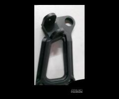 Supporto pedana posteriore sx DUCATI SS 888