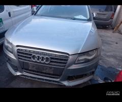 AUDI A4 2.0 TDI 2008 CAG per ricambi