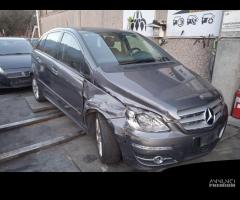 MERCEDES CLASSE B 2.0 CDI 2008 640940 PER RICAMBI