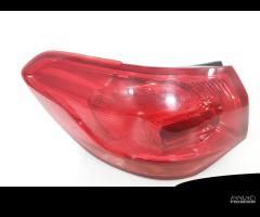 STOP FANALE POSTERIORE SINISTRO OPEL Astra J Sport - 3