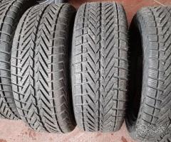 4 gomme usate 235 65 16c kleber