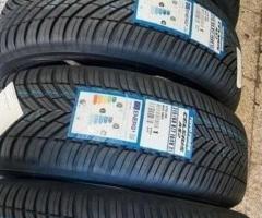 4 gomme nuove 215 60 17 toyo