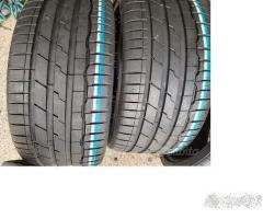 Coppia di pneumatici usati 255 30 20 hankook