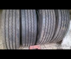 4 pneumatici usati 295 80 22.5 Pirelli