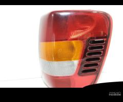 STOP FANALE POSTERIORE DESTRO JEEP Grand Cherokee - 2