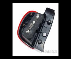 STOP FANALE POSTERIORE DESTRO NISSAN Micra 7a Seri - 13