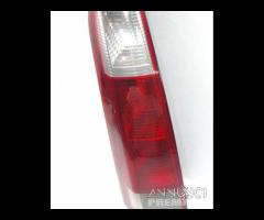 STOP FANALE POSTERIORE SINISTRO OPEL Meriva 1a Ser - 13