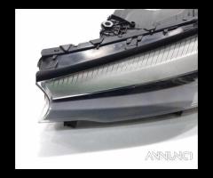 FARO ANTERIORE SINISTRO BMW Serie 5 Touring (G31) - 8