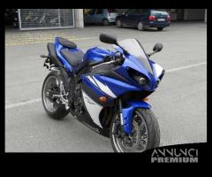 PIASTRE SOTTO SELLA YAMAHA R1 BiG BANG