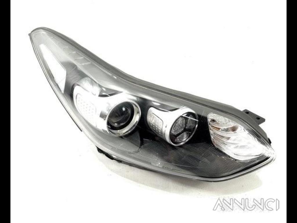 FARO ANTERIORE DESTRO KIA Sportage Serie 92102-F10 - 1