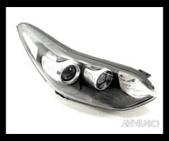 FARO ANTERIORE DESTRO KIA Sportage Serie 92102-F10